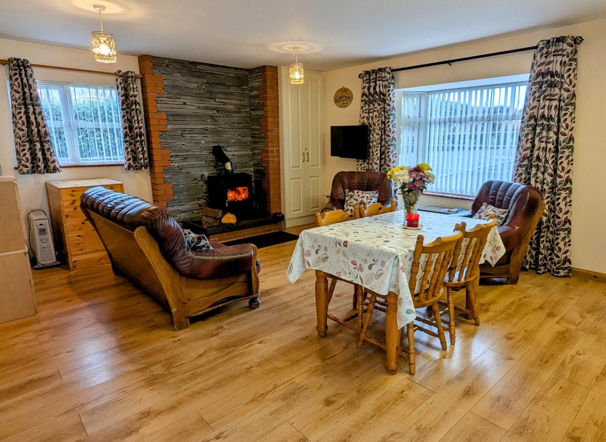 פורטמגי Skellig View Sunset Cliffs View Apartment מראה חיצוני תמונה
