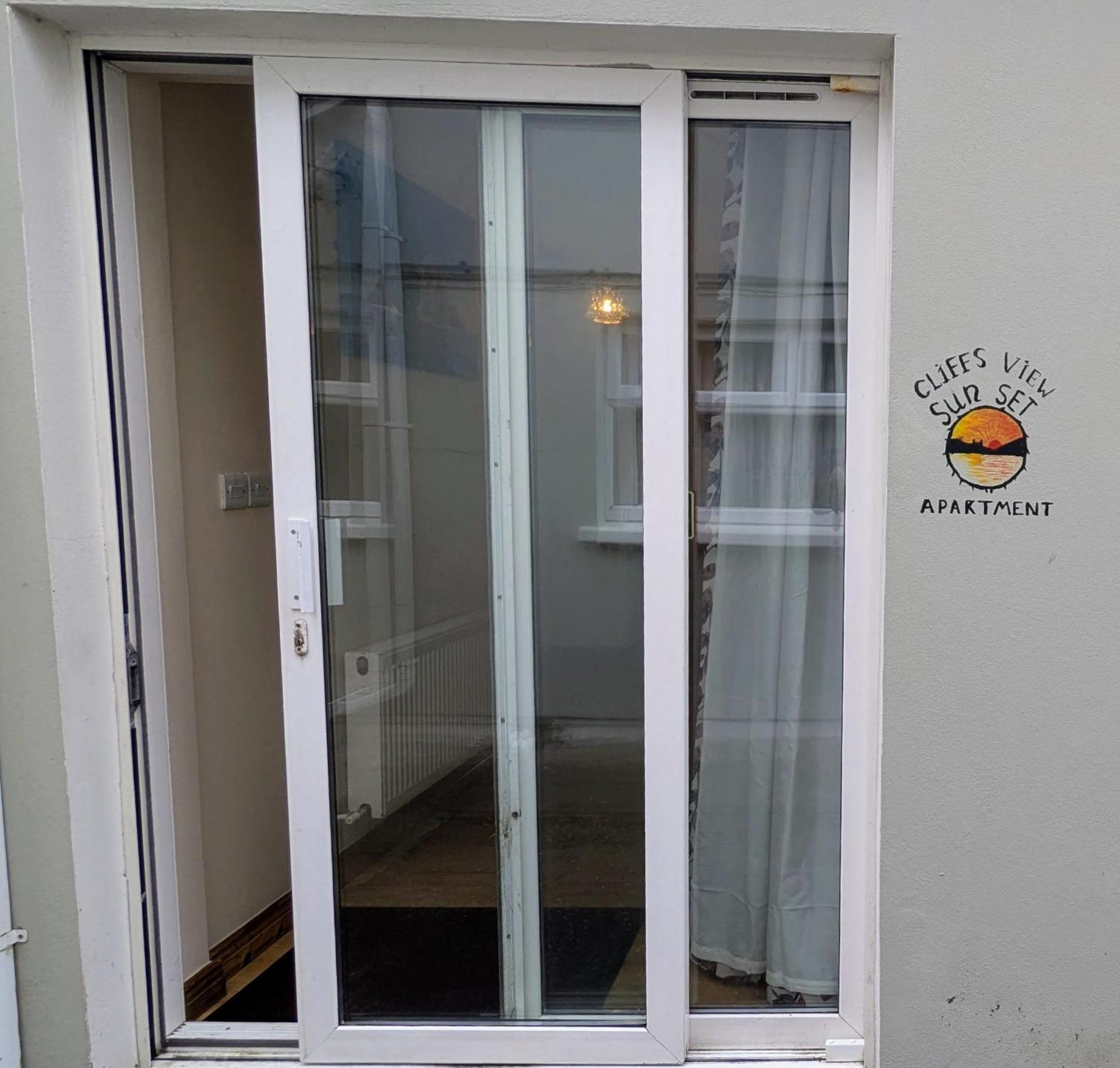 פורטמגי Skellig View Sunset Cliffs View Apartment מראה חיצוני תמונה